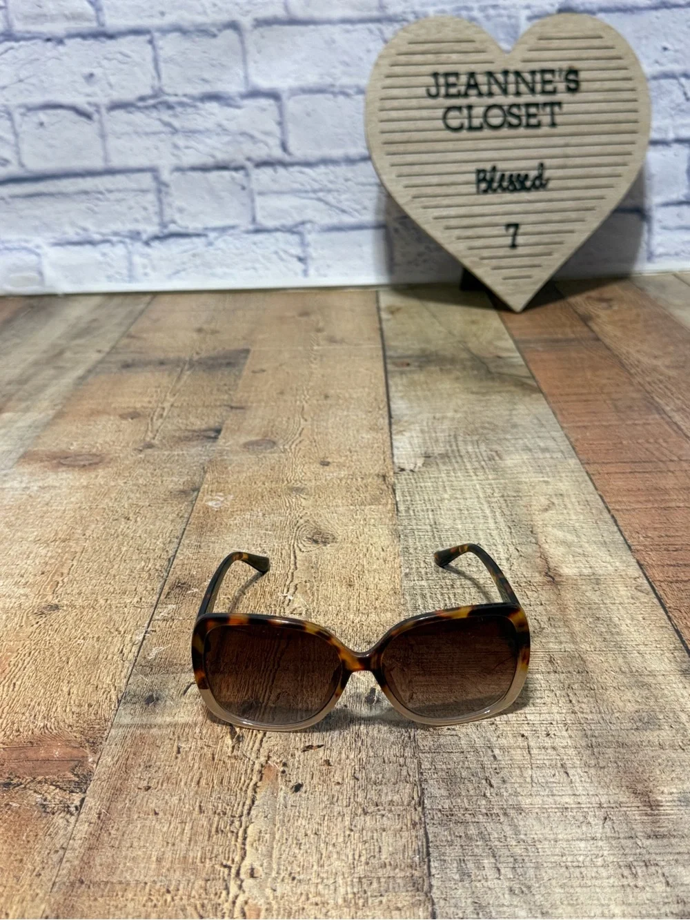 Oscar by Oscar de la Renta 1341 Brown Authentic Women Sunglasses /1333